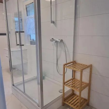 2 Triberg טריברג